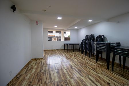 Apartamento para alugar com 80m², 2 quartos e 1 vaga Apartamento para alugar com 80m², 2 quartos e 1 vagaÁrea comum - Salão de festas