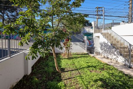 Casa para alugar com 243m², 2 quartos e 1 vaga Casa para alugar com 243m², 2 quartos e 1 vagaJardim