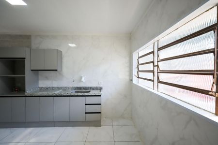 Casa para alugar com 243m², 2 quartos e 1 vaga Casa para alugar com 243m², 2 quartos e 1 vagaCozinha