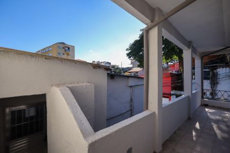 Casa para alugar com 243m², 2 quartos e 1 vaga Casa para alugar com 243m², 2 quartos e 1 vagaÁrea de Serviço