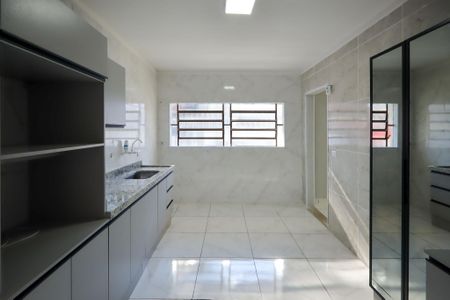 Casa para alugar com 243m², 2 quartos e 1 vaga Casa para alugar com 243m², 2 quartos e 1 vagaCozinha
