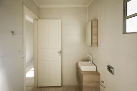 Casa para alugar com 243m², 2 quartos e 1 vaga Casa para alugar com 243m², 2 quartos e 1 vagaBanheiro