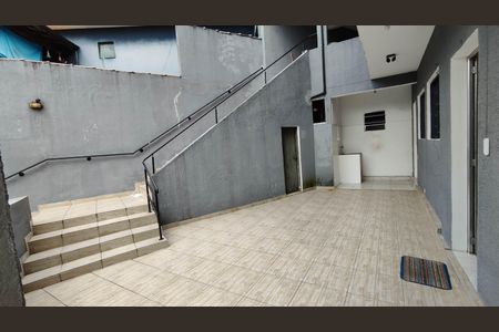 Casa para alugar com 20m², 1 quarto e 1 vaga Casa para alugar com 20m², 1 quarto e 1 vagaQuintal