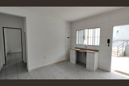 Sala / Cozinha de casa para alugar com 1 quarto, 20m² em Vila Alayde, Ferraz de Vasconcelos