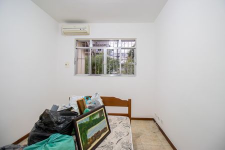 Casa à venda com 200m², 4 quartos e 2 vagas Casa à venda com 200m², 4 quartos e 2 vagasQuarto 1