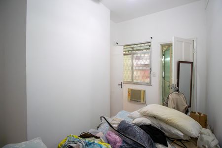 Casa à venda com 200m², 4 quartos e 2 vagas Casa à venda com 200m², 4 quartos e 2 vagasSuíte