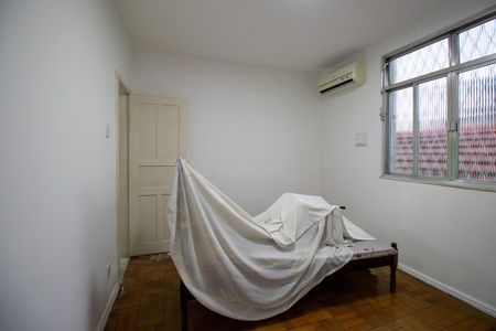 Casa à venda com 200m², 4 quartos e 2 vagas Casa à venda com 200m², 4 quartos e 2 vagasQuarto 3