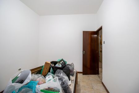 Quarto 1 de casa para alugar com 4 quartos, 200m² em Ramos, Rio de Janeiro