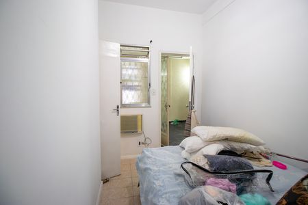 Casa à venda com 200m², 4 quartos e 2 vagas Casa à venda com 200m², 4 quartos e 2 vagasSuíte