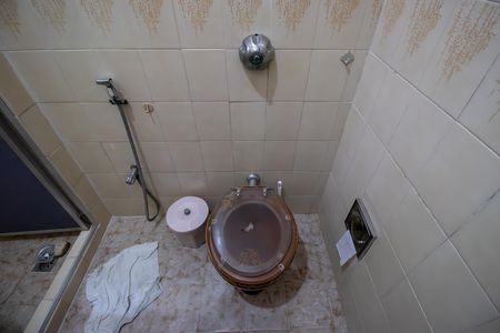 Casa à venda com 200m², 4 quartos e 2 vagas Casa à venda com 200m², 4 quartos e 2 vagasBanheiro social 1