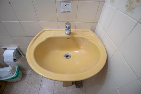 Casa à venda com 200m², 4 quartos e 2 vagas Casa à venda com 200m², 4 quartos e 2 vagasBanheiro da Suíte