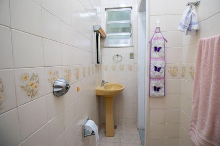 Casa à venda com 200m², 4 quartos e 2 vagas Casa à venda com 200m², 4 quartos e 2 vagasBanheiro da Suíte