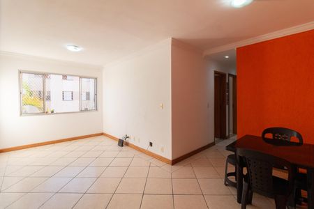 Apartamento à venda com 81m², 3 quartos e 1 vaga Apartamento à venda com 81m², 3 quartos e 1 vagaSala