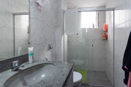 Apartamento à venda com 96m², 3 quartos e 2 vagas Apartamento à venda com 96m², 3 quartos e 2 vagasBanheiro da suíte