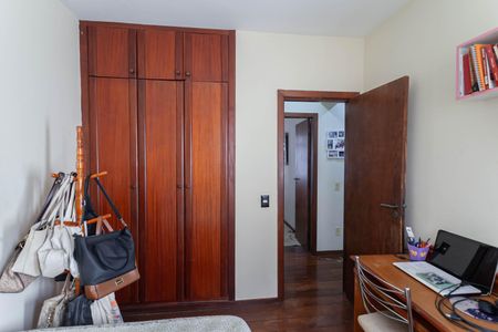 Apartamento à venda com 96m², 3 quartos e 2 vagas Apartamento à venda com 96m², 3 quartos e 2 vagasQuarto 1