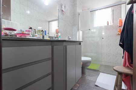 Apartamento à venda com 96m², 3 quartos e 2 vagas Apartamento à venda com 96m², 3 quartos e 2 vagasBanheiro da suíte