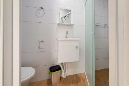 Banheiro de kitnet/studio para alugar com 1 quarto, 50m² em Ipiranga, São Paulo