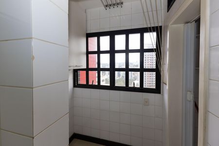 Apartamento à venda com 87m², 3 quartos e 2 vagas Apartamento à venda com 87m², 3 quartos e 2 vagasÁrea de Serviço