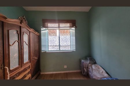 Casa à venda com 120m², 3 quartos e 4 vagasQuarto 2