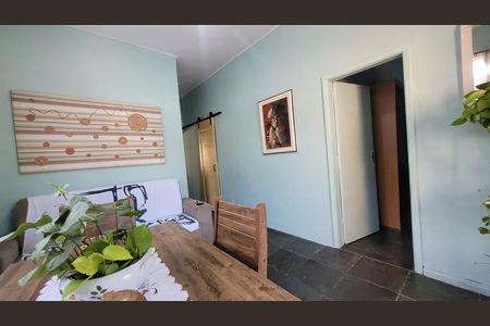 Casa à venda com 120m², 3 quartos e 4 vagasSala 2