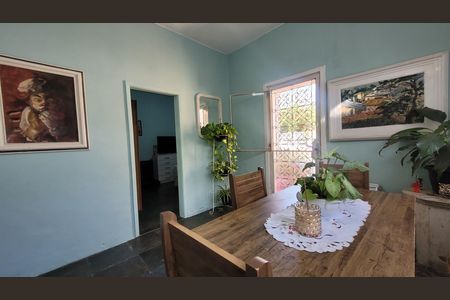Casa à venda com 120m², 3 quartos e 4 vagasSala 2