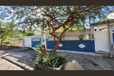 Casa à venda com 120m², 3 quartos e 4 vagasFachada
