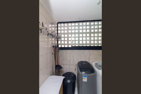 Apartamento para alugar com 46m², 2 quartos e sem vaga Apartamento para alugar com 46m², 2 quartos e sem vagaCozinha e Área de Serviço