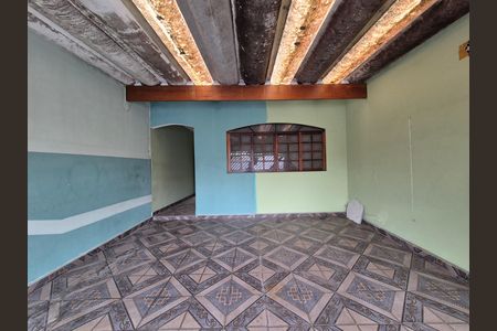 Casa à venda com 200m², 2 quartos e 2 vagas Casa à venda com 200m², 2 quartos e 2 vagasGaragem