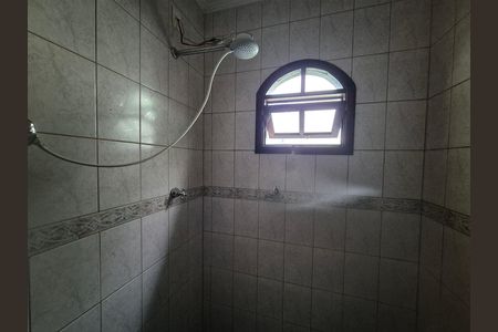 Casa à venda com 200m², 2 quartos e 2 vagas Casa à venda com 200m², 2 quartos e 2 vagasBanheiro da Suíte
