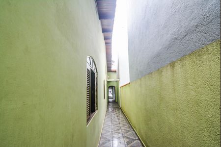 Casa à venda com 200m², 2 quartos e 2 vagas Casa à venda com 200m², 2 quartos e 2 vagasQuintal