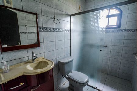 Casa à venda com 200m², 2 quartos e 2 vagas Casa à venda com 200m², 2 quartos e 2 vagasBanheiro Social