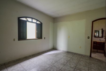 Casa à venda com 200m², 2 quartos e 2 vagas Casa à venda com 200m², 2 quartos e 2 vagasQuarto Suíte