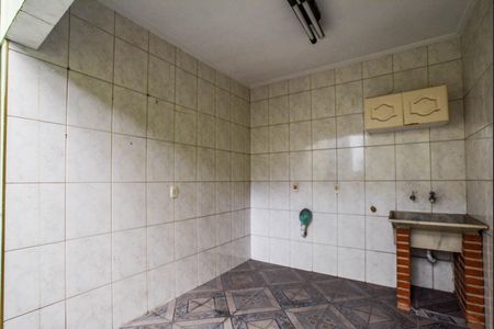Casa à venda com 200m², 2 quartos e 2 vagas Casa à venda com 200m², 2 quartos e 2 vagasÁrea de Serviço