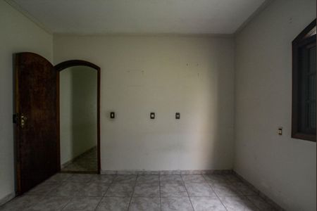 Casa à venda com 200m², 2 quartos e 2 vagas Casa à venda com 200m², 2 quartos e 2 vagasQuarto Suíte