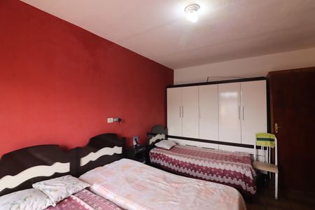 Casa à venda com 125m², 3 quartos e 2 vagasQuarto Casa 2 