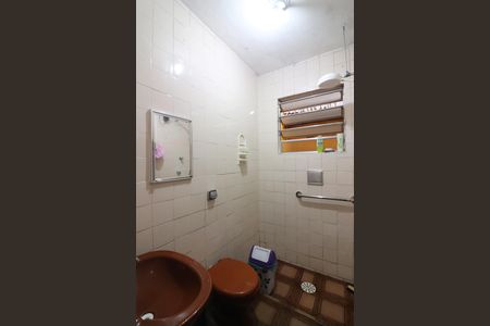 Casa à venda com 125m², 3 quartos e 2 vagasBanheiro Casa 2 