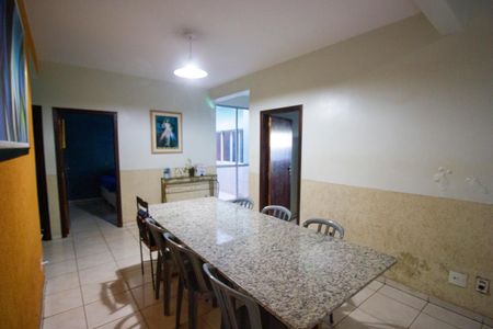 Casa à venda com 3 quartos, 140m² em Qnm 23, Brasília