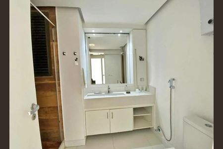 Apartamento à venda com 200m², 3 quartos e 2 vagas Apartamento à venda com 200m², 3 quartos e 2 vagasFoto 05