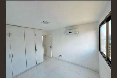 Apartamento à venda com 200m², 3 quartos e 2 vagas Apartamento à venda com 200m², 3 quartos e 2 vagasFoto 08