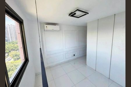 Apartamento à venda com 200m², 3 quartos e 2 vagas Apartamento à venda com 200m², 3 quartos e 2 vagasFoto 07