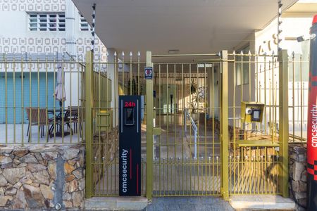 Fachada de apartamento à venda com 2 quartos, 57m² em Parque São Jorge, São Paulo