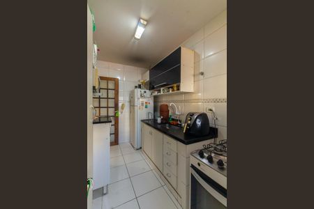 Cozinha de apartamento à venda com 2 quartos, 57m² em Parque São Jorge, São Paulo