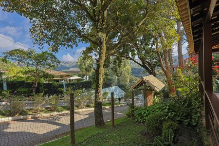 Casa de condomínio à venda com 450m², 3 quartos e 7 vagas