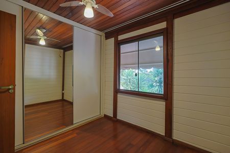 Casa de Condomínio à venda com 3 quartos, 450m² em Vila D’el Rey, Nova Lima
