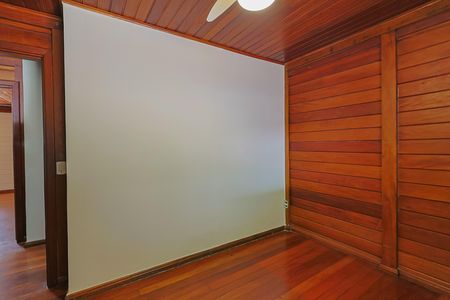 Casa de condomínio à venda com 450m², 3 quartos e 7 vagas