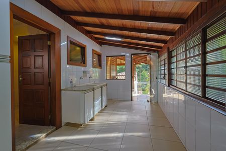Casa de Condomínio à venda com 3 quartos, 450m² em Vila D’el Rey, Nova Lima