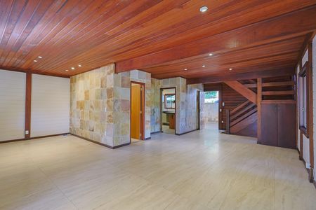 Casa de condomínio à venda com 450m², 3 quartos e 7 vagas