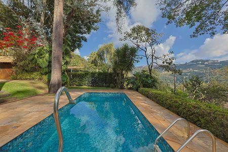 Casa de Condomínio à venda com 3 quartos, 450m² em Vila D’el Rey, Nova Lima