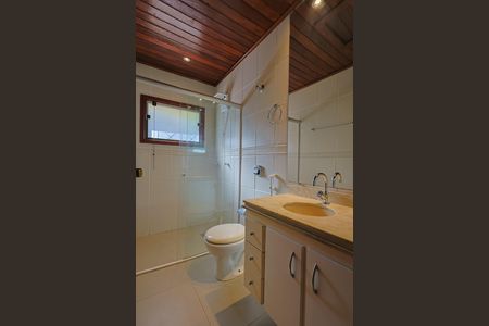 Casa de condomínio à venda com 450m², 3 quartos e 7 vagas
