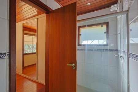 Casa de condomínio à venda com 450m², 3 quartos e 7 vagas